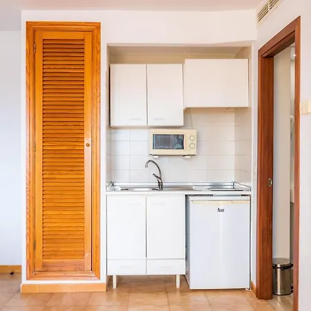 Apto Con Terraza 404 3*